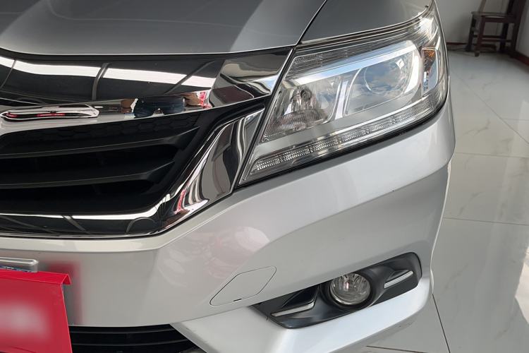 Used Honda Crider 2013 1.8L automatic luxury edition Left Front Headlight