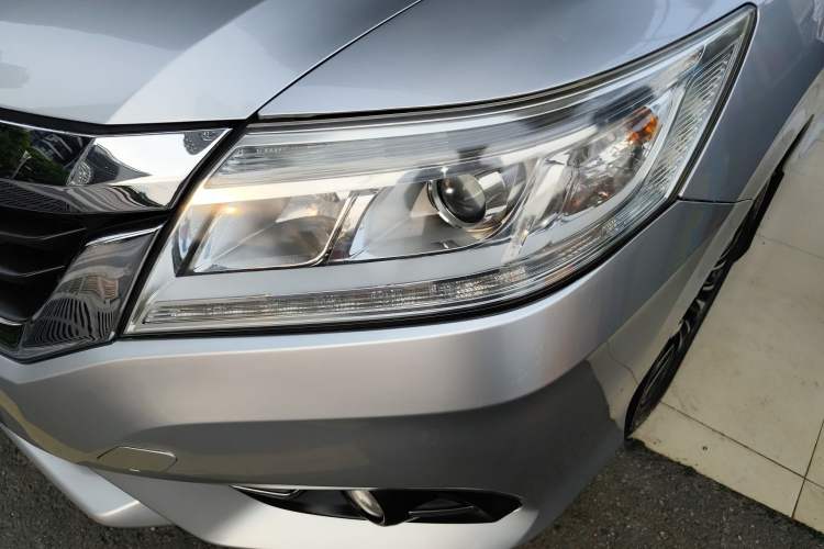 Used Honda Crider 2013 1.8L automatic comfort version Left Front Headlight