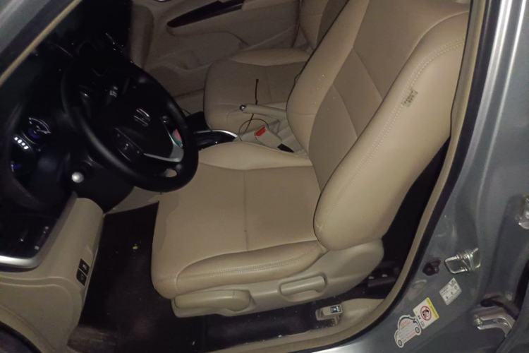 Used Honda Crider 2013 1.8L automatic luxury edition Left Front Seat