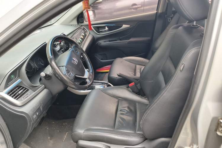 Used Honda Crider 2013 1.8L automatic luxury edition Left Front Seat