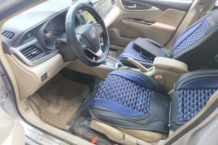 Used Honda Crider 2013 1.8L automatic luxury edition Left Front Seat
