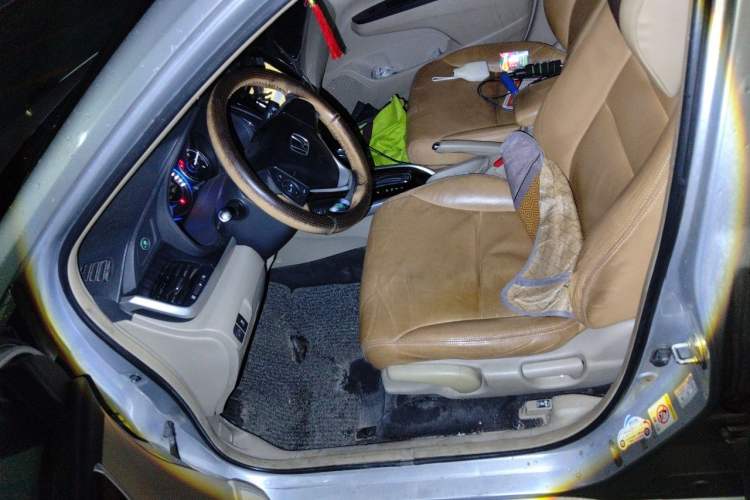 Used Honda Crider 2013 1.8L automatic luxury edition Left Front Seat