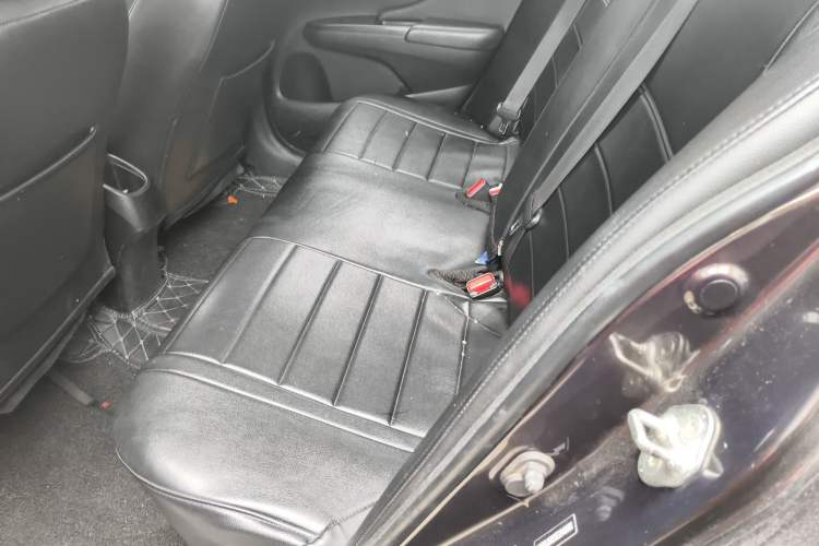 Used Honda Crider 2013 1.8L automatic luxury edition Left Rear Seat