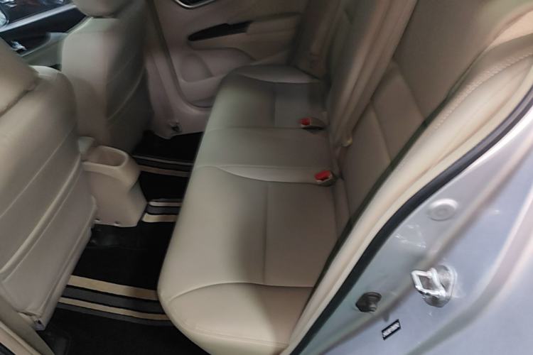 Used Honda Crider 2013 1.8L automatic luxury edition Left Rear Seat