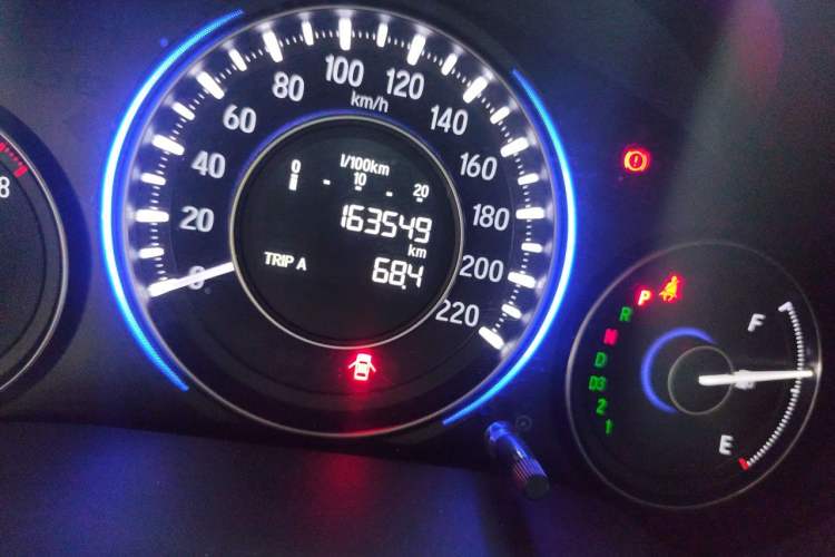 Used Honda Crider 2013 1.8L automatic comfort version Odometer Close Up