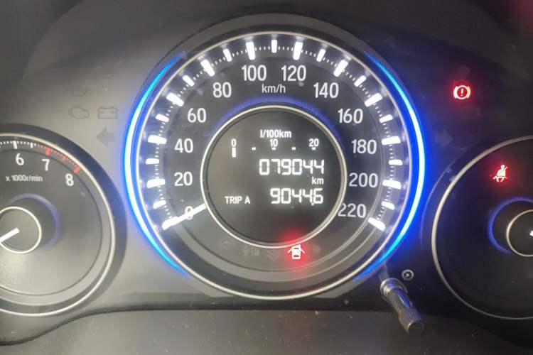 Used Honda Crider 2013 1.8L manual Comfort version Odometer Close Up