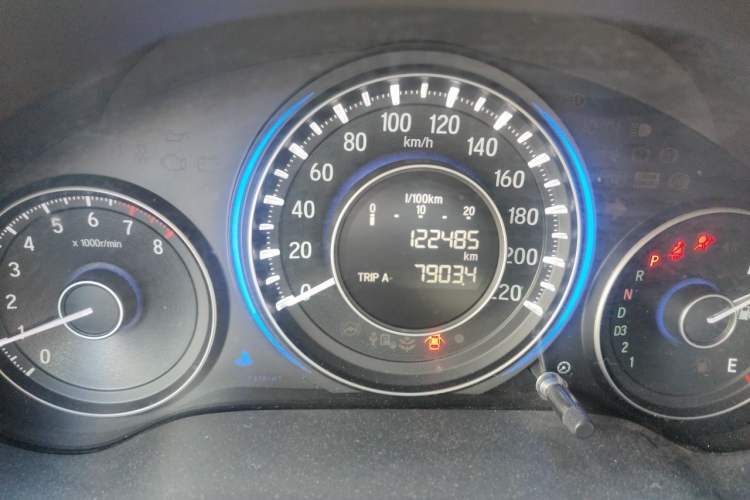 Used Honda Crider 2013 1.8L automatic luxury edition Odometer Close Up