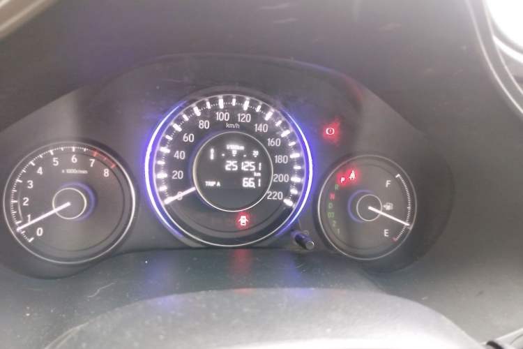 Used Honda Crider 2013 1.8L automatic luxury edition Odometer Close Up