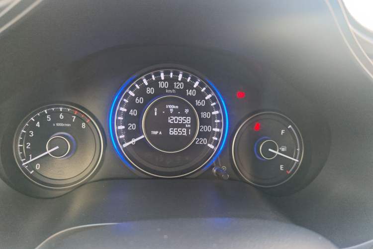 Used Honda Crider 2013 1.8L manual Comfort version Odometer Close Up