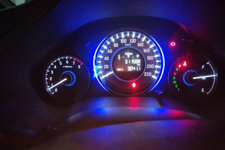 Used Honda Crider 2013 1.8L automatic luxury edition Odometer Close Up