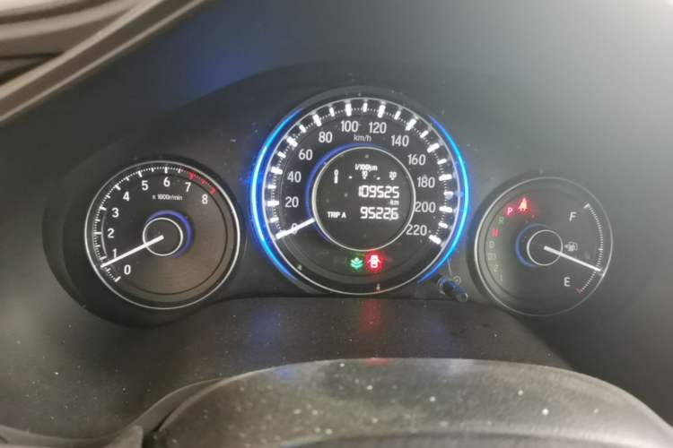 Used Honda Crider 2013 1.8L automatic comfort version Odometer Close Up