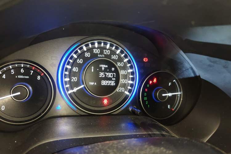 Used Honda Crider 2013 1.8L automatic luxury edition Odometer Close Up