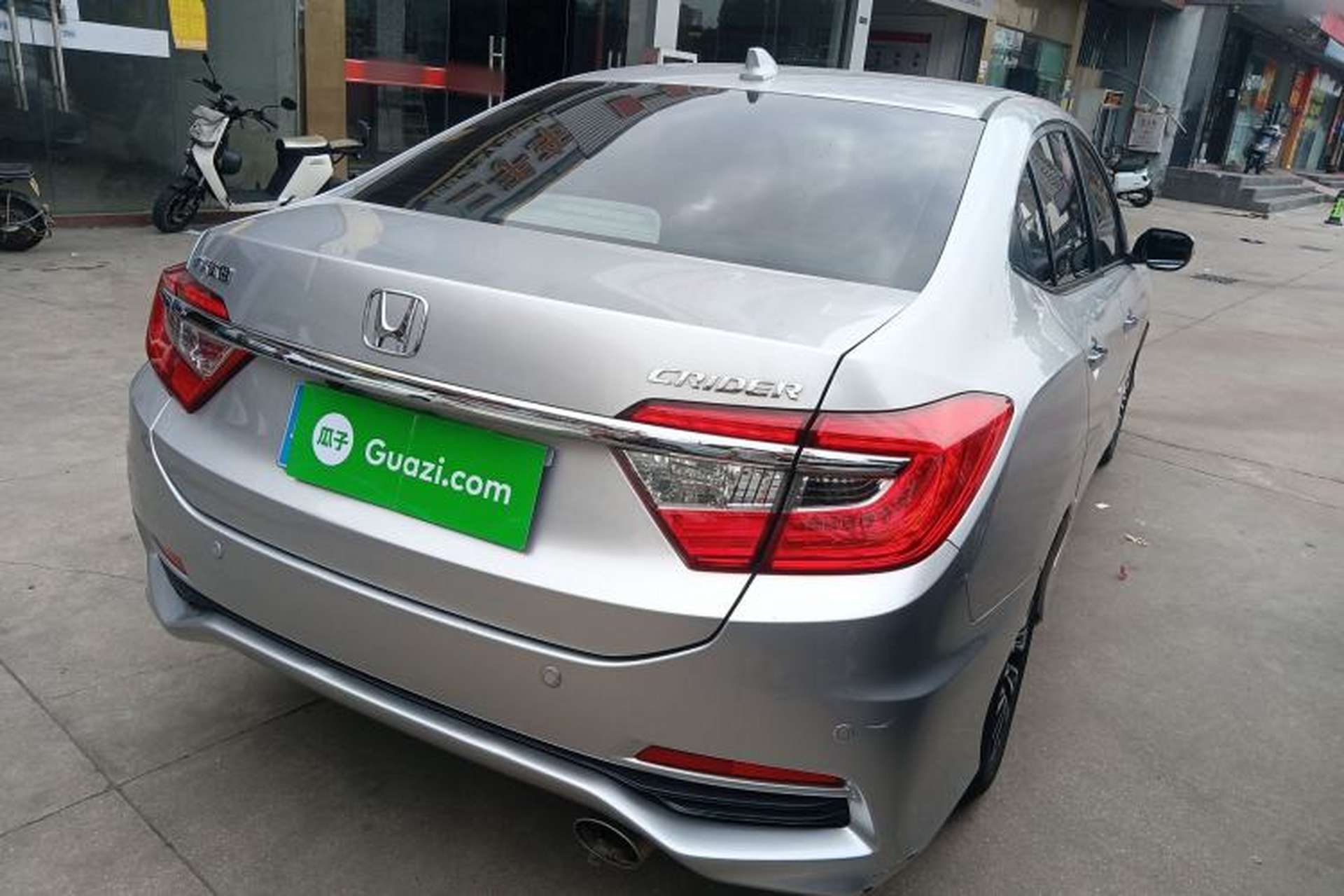 Used Honda Crider 2013 1.8L automatic luxury edition Rear Right 45 Deg