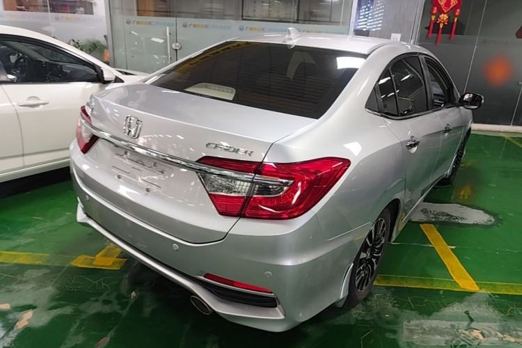 Used Honda Crider 2013 1.8L automatic luxury edition Rear Right 45 Deg