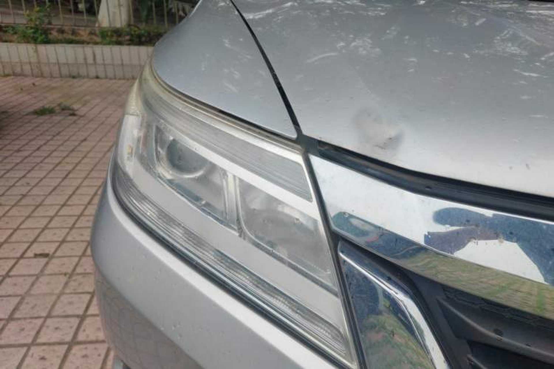 Used Honda Crider 2013 1.8L automatic luxury edition Right Front Headlight
