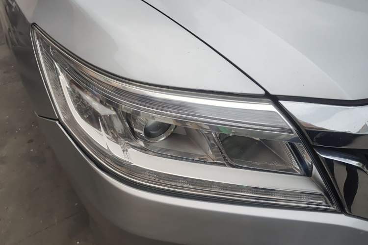 Used Honda Crider 2013 1.8L manual Comfort version Right Front Headlight
