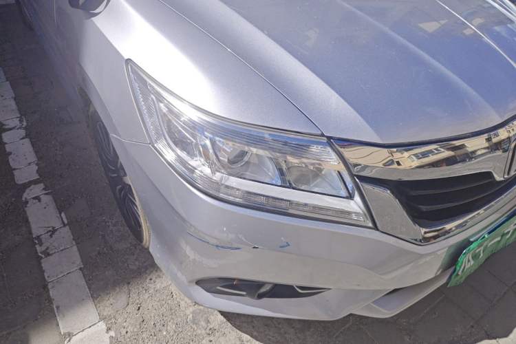 Used Honda Crider 2013 1.8L automatic luxury edition Right Front Headlight