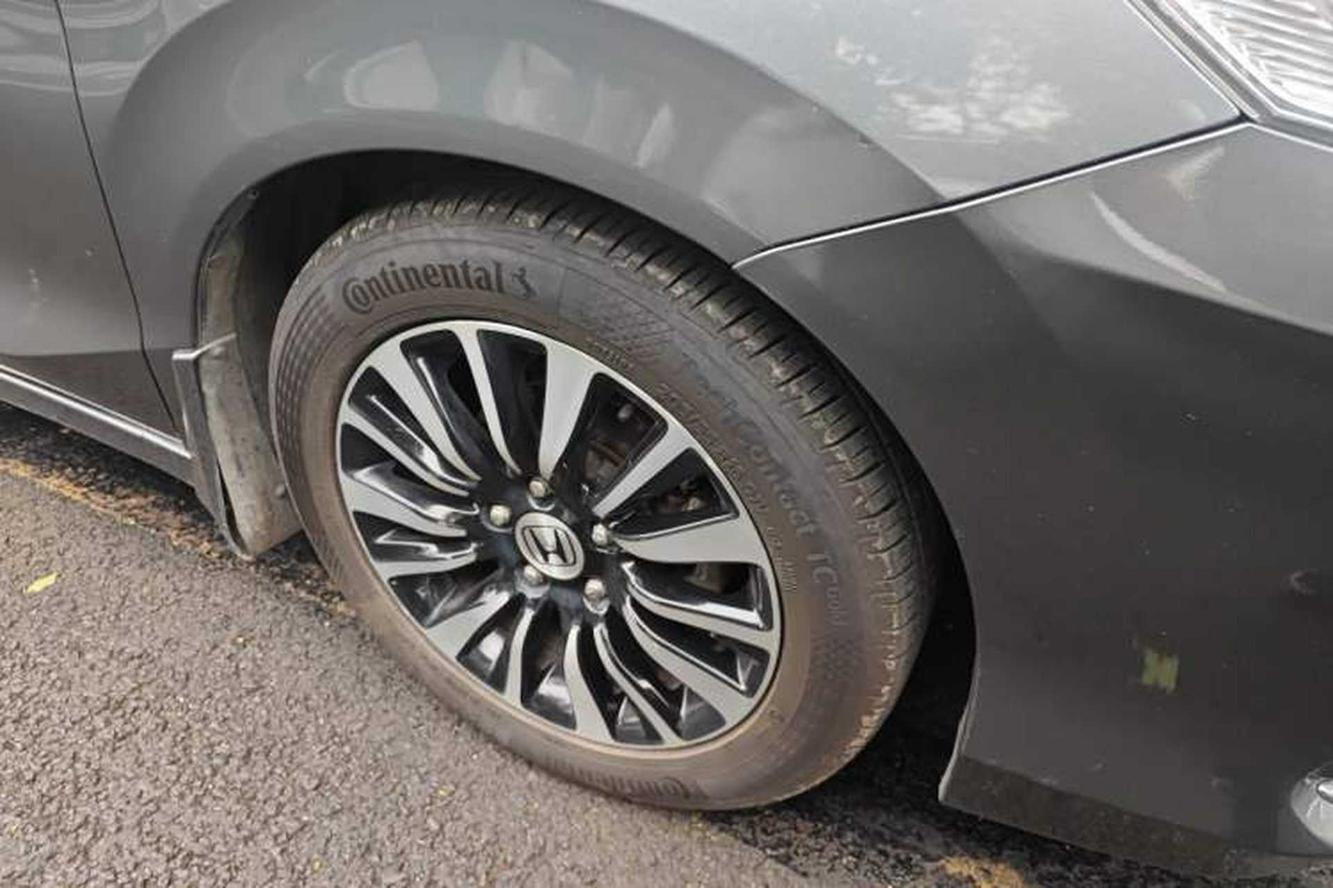 Used Honda Crider 2013 1.8L manual Comfort version Right Front Wheel Hub