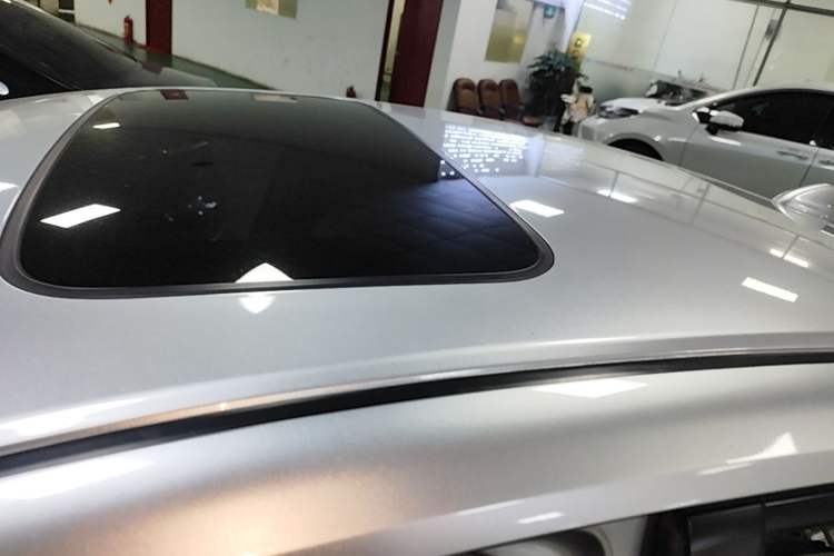 Used Honda Crider 2013 1.8L automatic luxury edition Roof