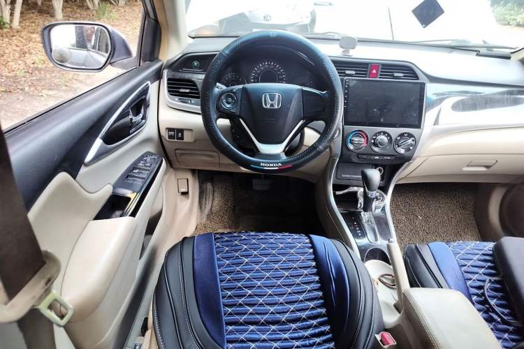 Used Honda Crider 2013 1.8L automatic luxury edition Steering Wheel
