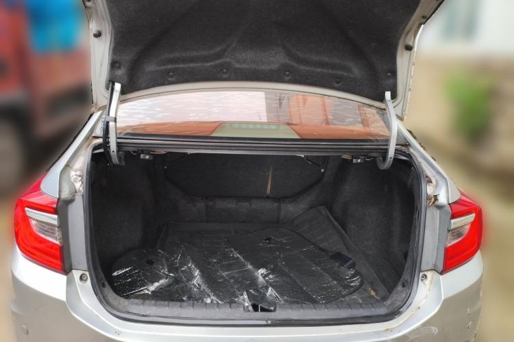 Used Honda Crider 2013 1.8L automatic luxury edition Trunk