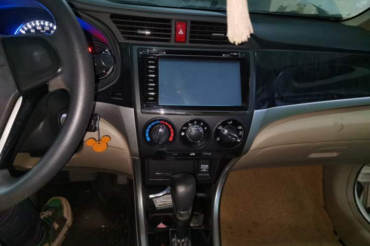 Used Honda Crider 2013 1.8L automatic comfort version Audio And AC Panel