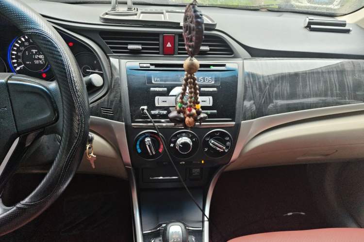 Used Honda Crider 2013 1.8L manual Comfort version Audio And AC Panel