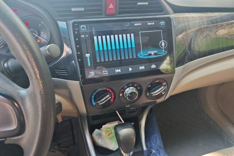 Used Honda Crider 2013 1.8L automatic comfort version Audio And AC Panel