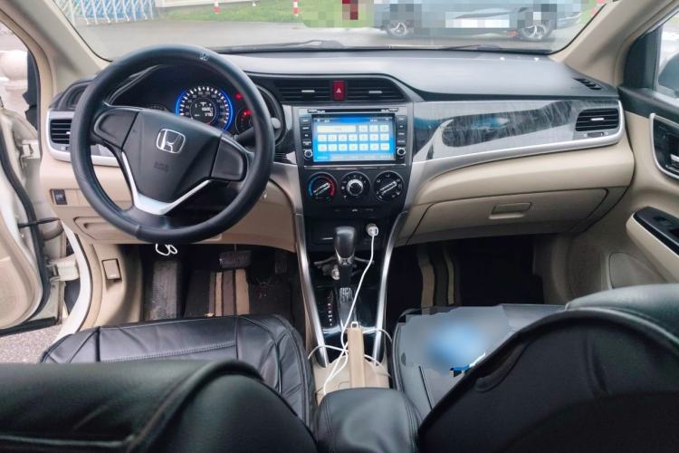 Used Honda Crider 2013 1.8L automatic comfort version Center Console