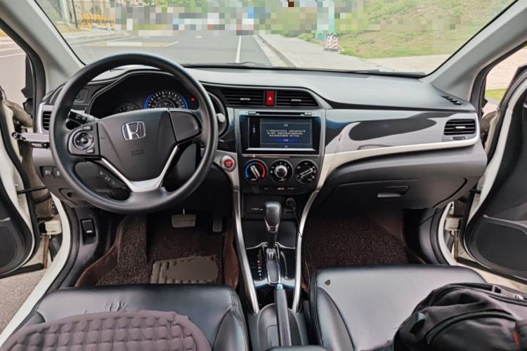 Used Honda Crider 2013 1.8L automatic luxury edition Center Console