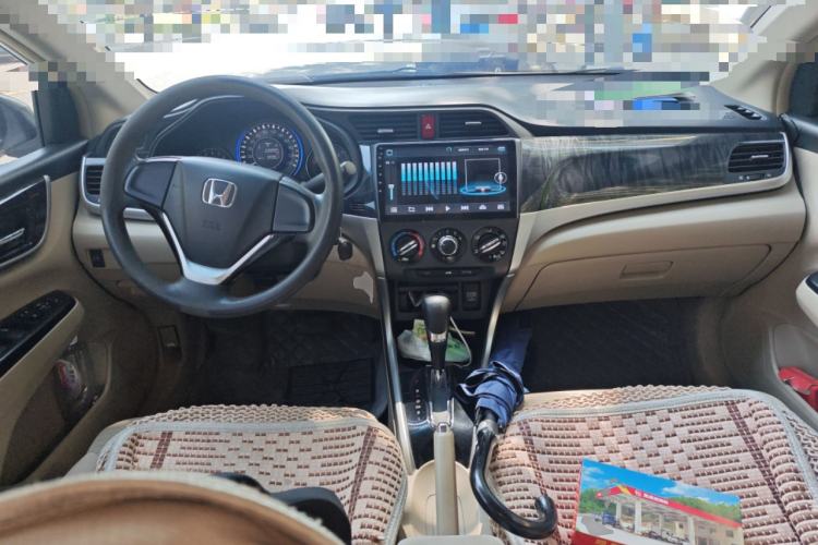 Used Honda Crider 2013 1.8L automatic comfort version Center Console