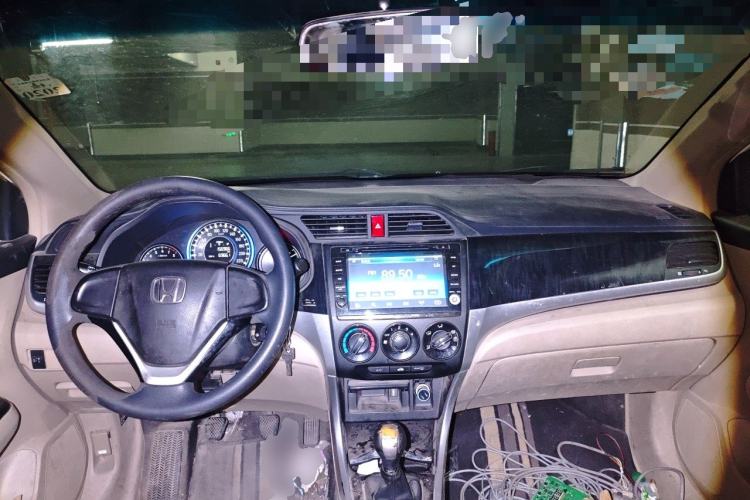 Used Honda Crider 2013 1.8L manual Comfort version Center Console