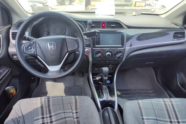 Used Honda Crider 2013 1.8L automatic luxury edition Center Console