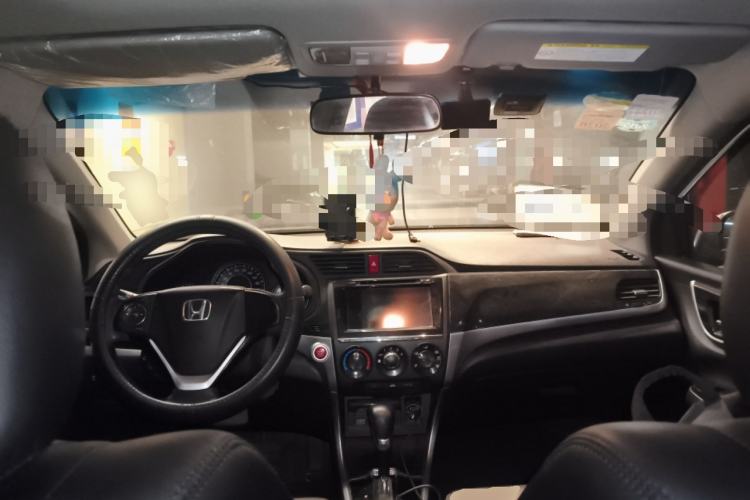 Used Honda Crider 2013 1.8L automatic luxury edition Center Console