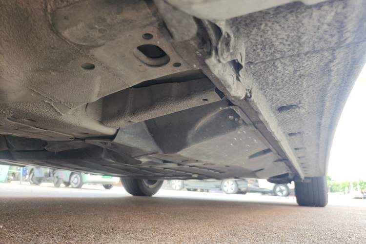 Used Honda Crider 2013 1.8L automatic comfort version Chassis Front Left