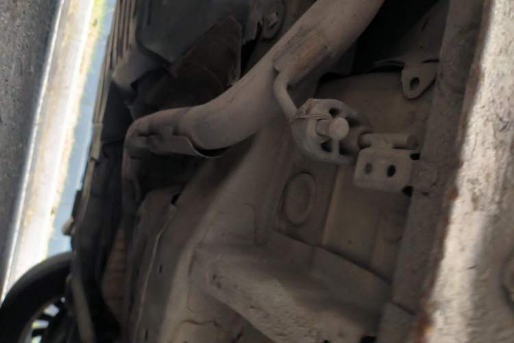 Used Honda Crider 2013 1.8L automatic comfort version Chassis Front Right