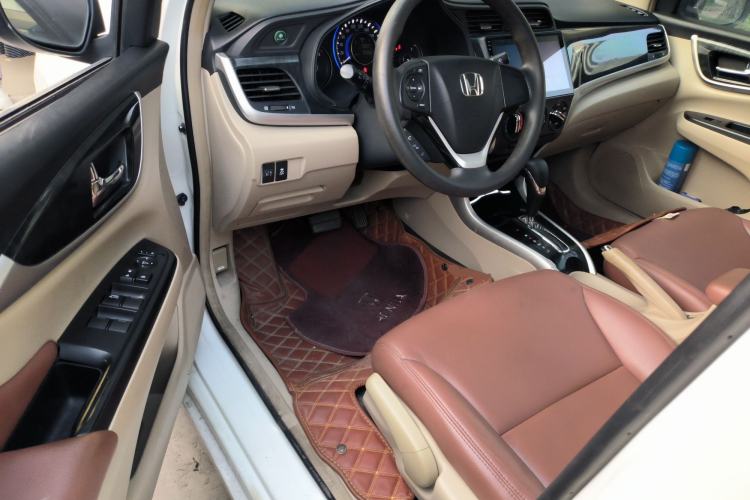Used Honda Crider 2013 1.8L automatic luxury edition Driver Seat
