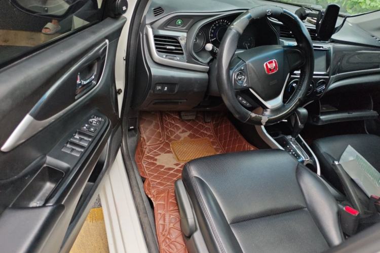 Used Honda Crider 2013 1.8L automatic luxury edition Driver Seat