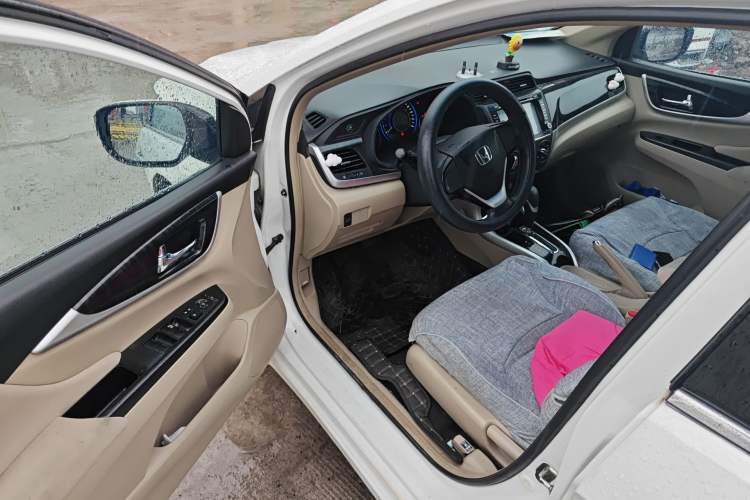 Used Honda Crider 2013 1.8L automatic comfort version Driver Seat