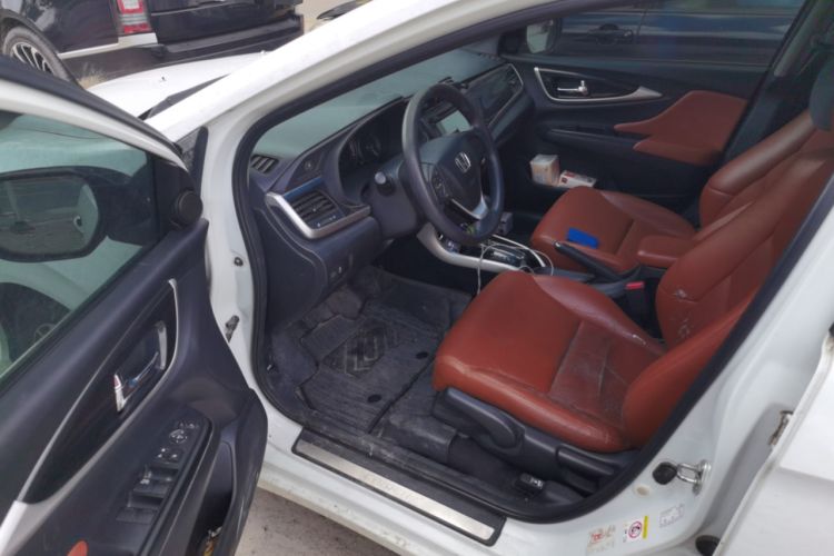 Used Honda Crider 2013 1.8L automatic luxury edition Driver Seat