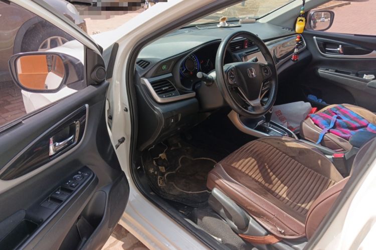 Used Honda Crider 2013 1.8L automatic flagship version Driver Seat