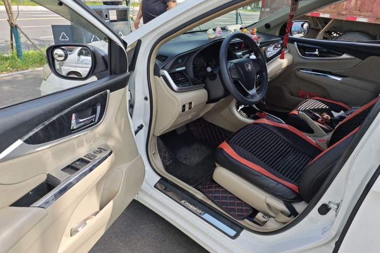 Used Honda Crider 2013 1.8L automatic comfort version Driver Seat