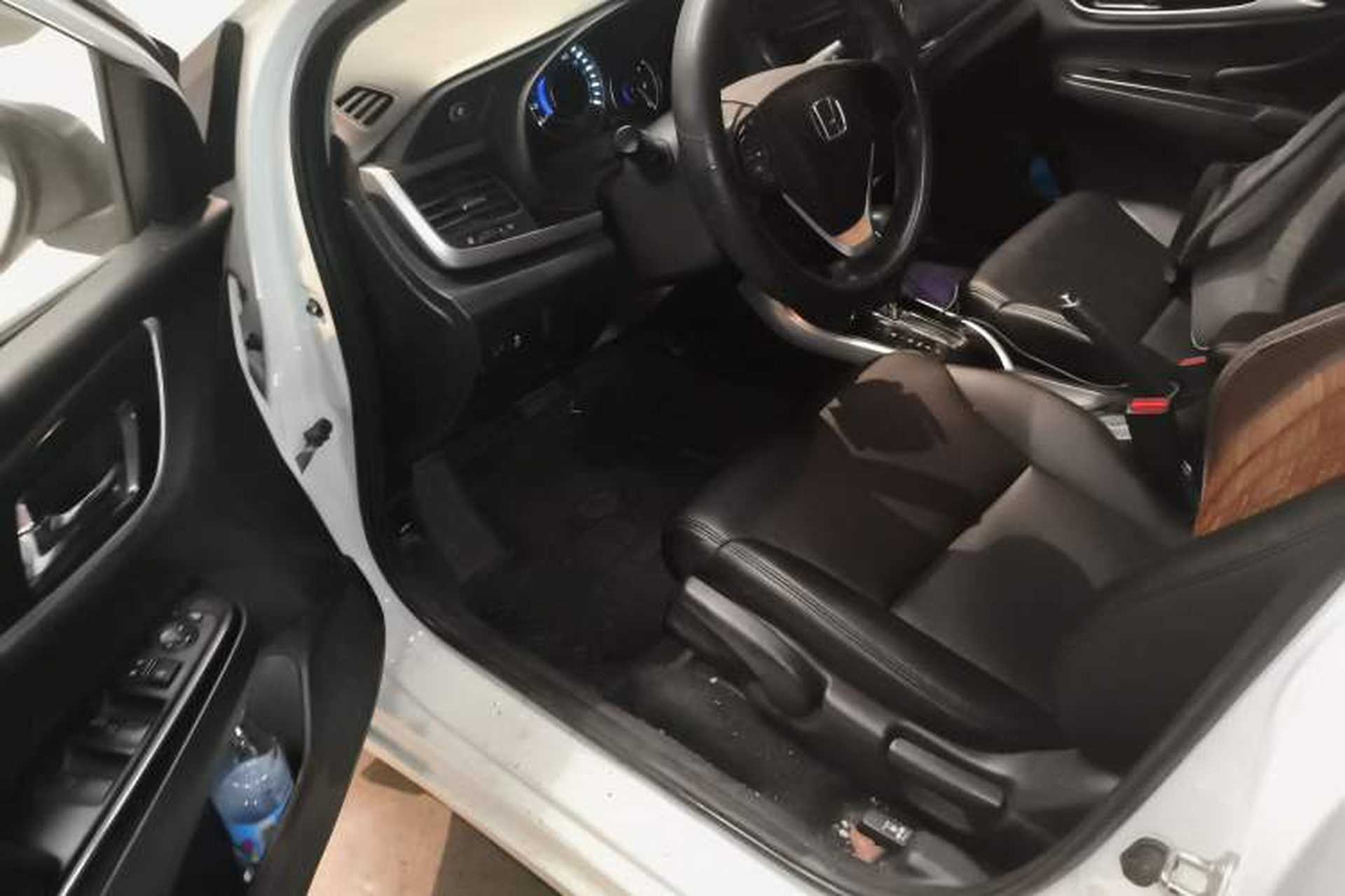 Used Honda Crider 2013 1.8L automatic luxury edition Driver Seat