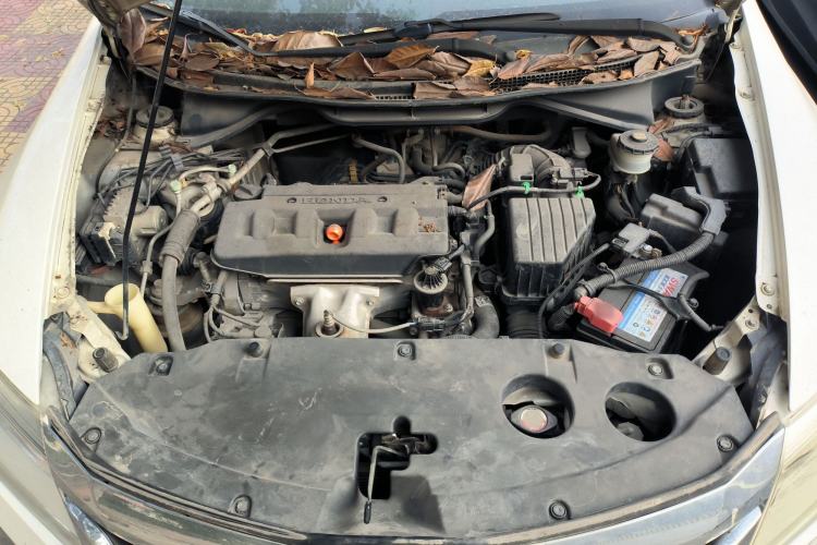 Used Honda Crider 2013 1.8L automatic luxury edition Engine Bay
