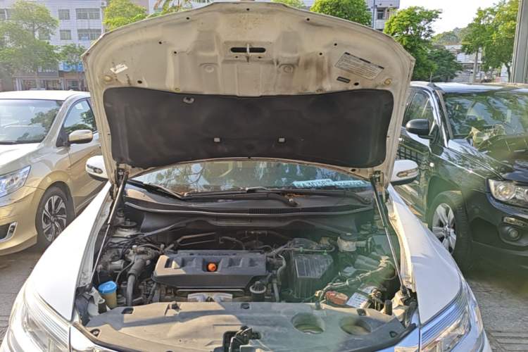 Used Honda Crider 2013 1.8L automatic luxury edition Engine Bay