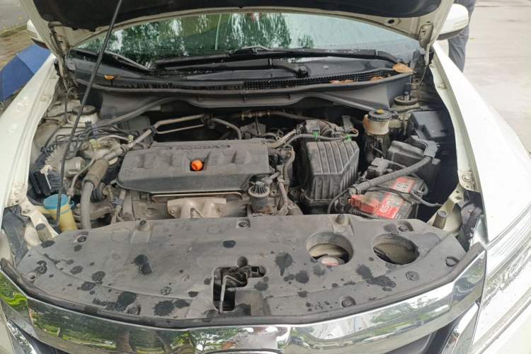 Used Honda Crider 2013 1.8L automatic luxury edition Engine Bay