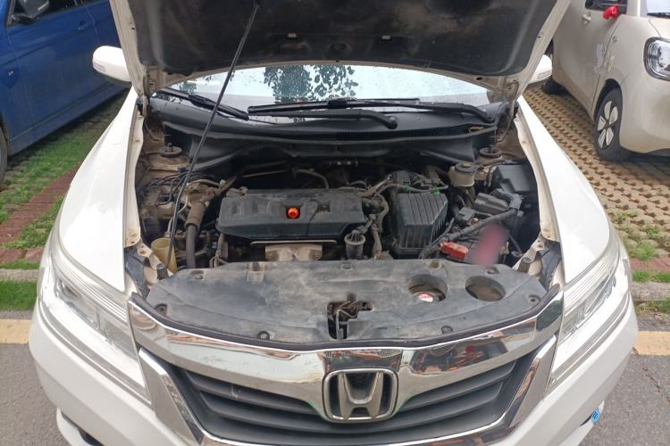 Used Honda Crider 2013 1.8L automatic luxury edition Engine Bay