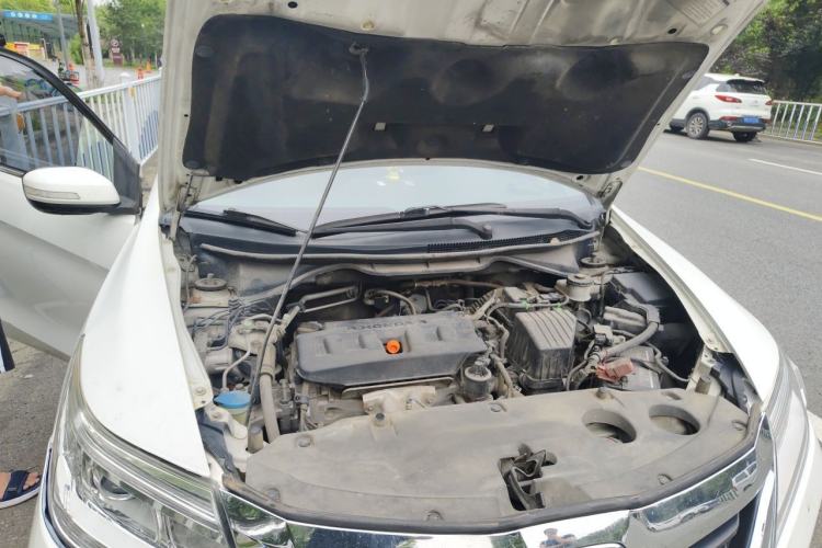 Used Honda Crider 2013 1.8L automatic luxury edition Engine Bay
