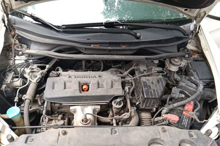 Used Honda Crider 2013 1.8L automatic luxury edition Engine Bay