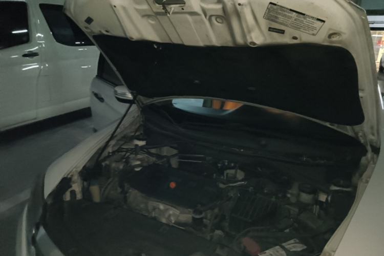 Used Honda Crider 2013 1.8L automatic luxury edition Engine Bay
